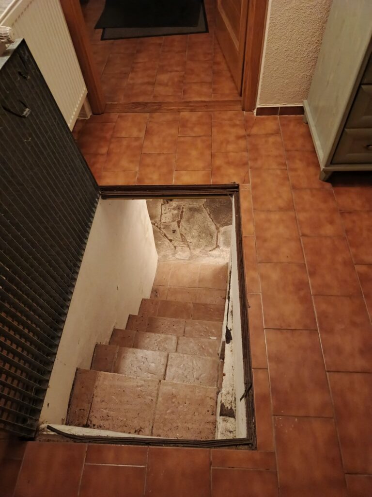 Prodej rodinného domu 4+1 , 199 m2, garáž, pozemek 448 m2, Rožnov pod Radhoštěm
